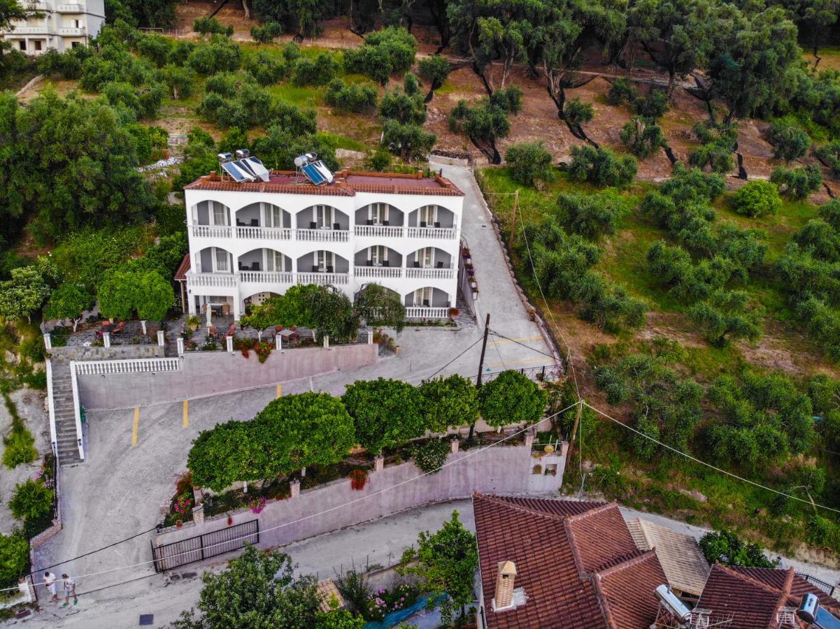 Vassilis Studios Parga Bagian luar foto