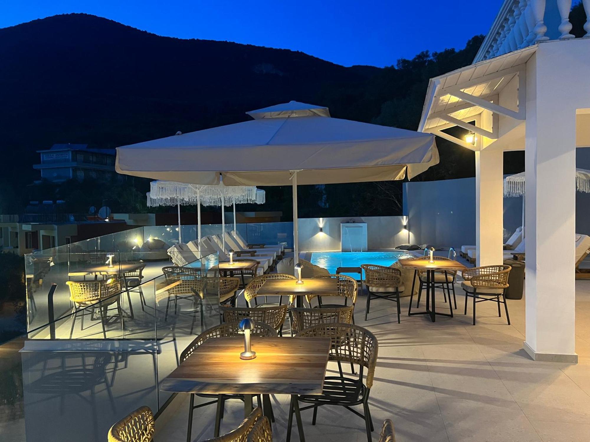 Vassilis Studios Parga Bagian luar foto